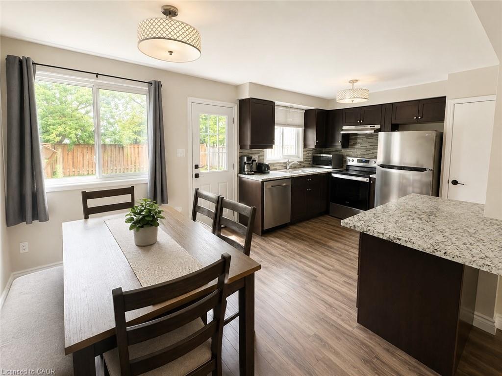 1439 Leighland Road, Burlington, ON, L7R 3S6 - 3