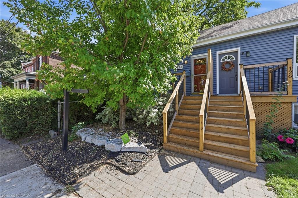 128 Robert Street, Hamilton, ON, L8L 2P6