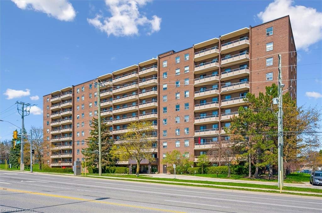 302-1100 Courtland Avenue E, Kitchener, ON, N2C 2H9