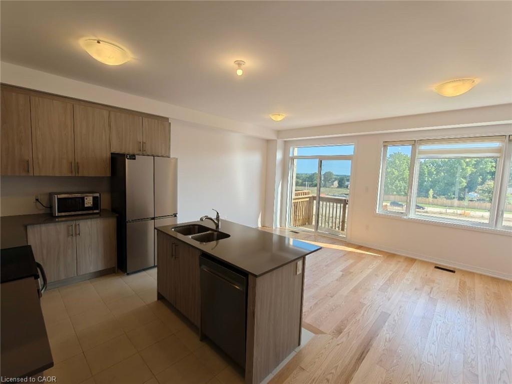 461 JACK WILFORD WAY Woodstock, Oxford Station, ON, N4S 0G4 - 9