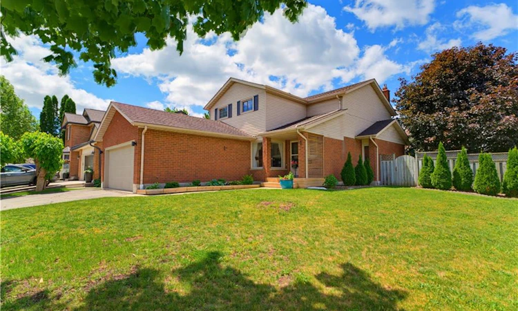 3 Alona Avenue