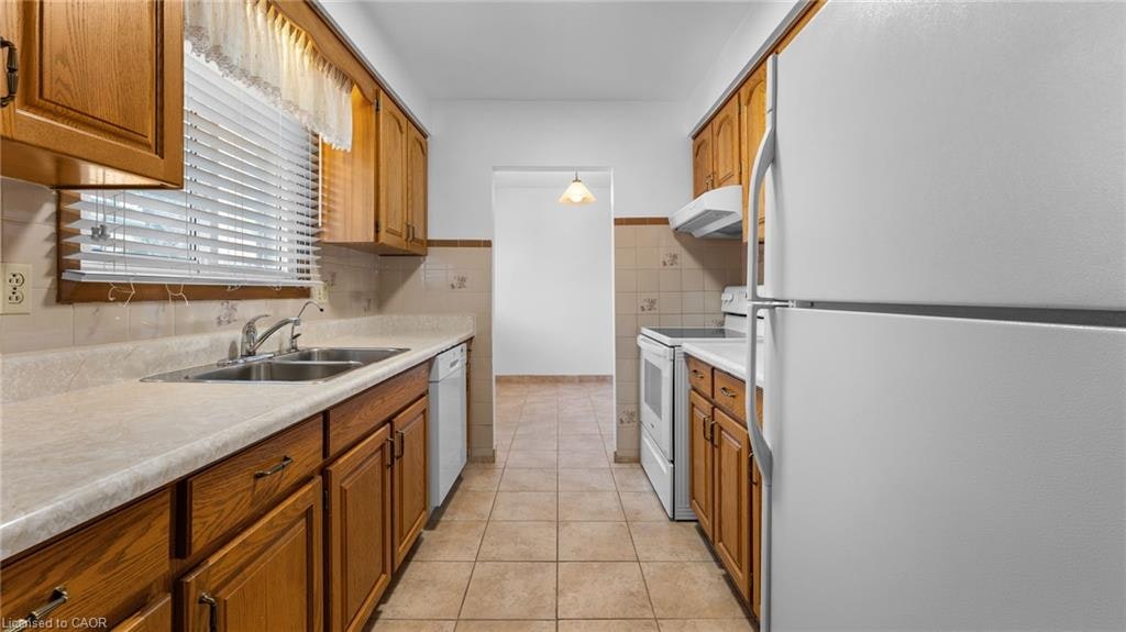 84 Tyrone Drive, Hamilton, ON, L9C 2M7 - 11
