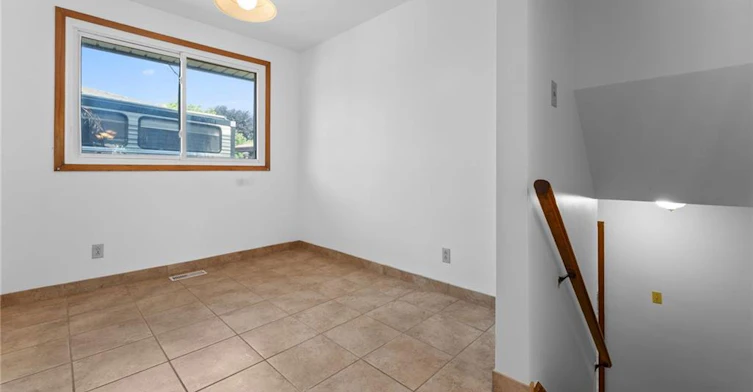 84 Tyrone Drive, Hamilton, ON, L9C 2M7 - 13