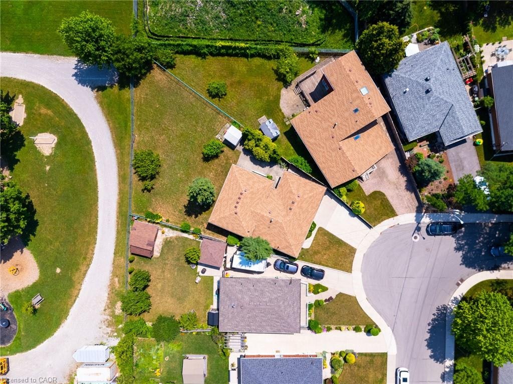 84 Tyrone Drive, Hamilton, ON, L9C 2M7 - 3