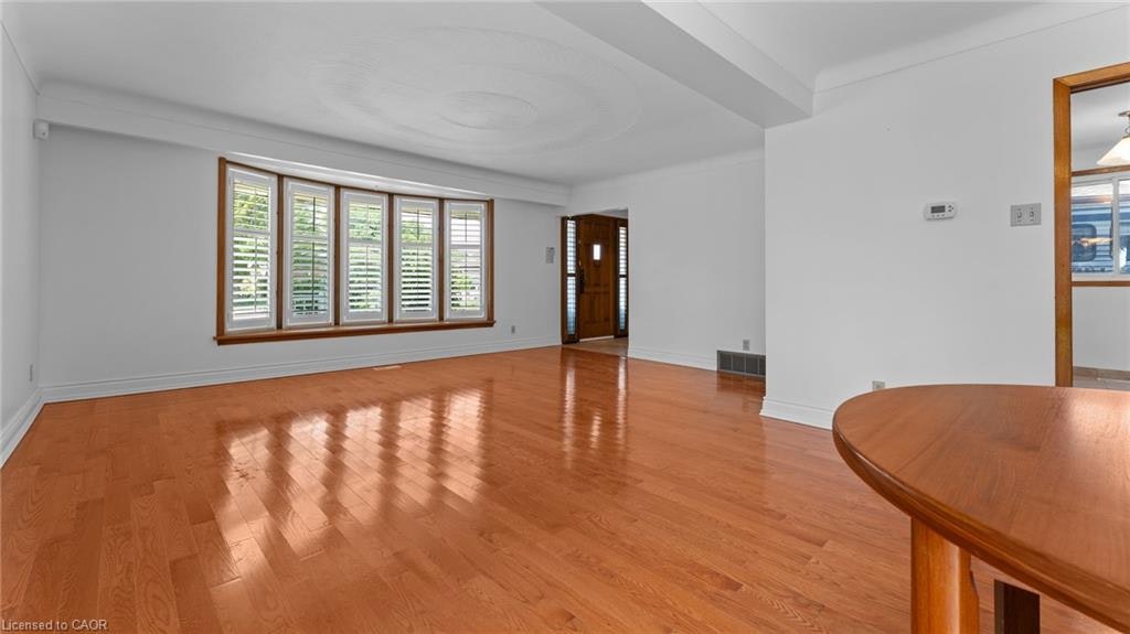 84 Tyrone Drive, Hamilton, ON, L9C 2M7 - 8