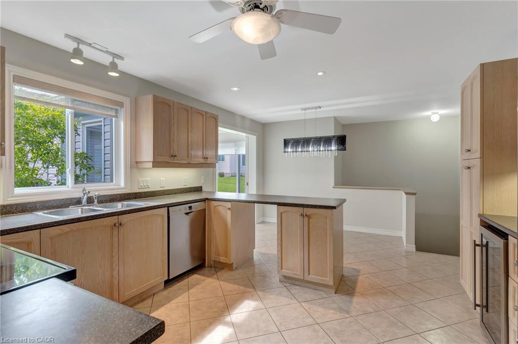 121 Crumlin Lane, Hamilton, ON, L8B 1A5 - 14