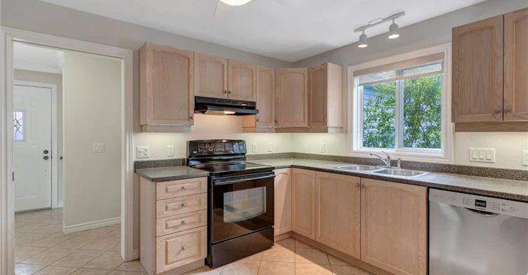 121 Crumlin Lane, Hamilton, ON, L8B 1A5 - 12