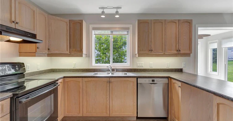 121 Crumlin Lane, Hamilton, ON, L8B 1A5 - 13