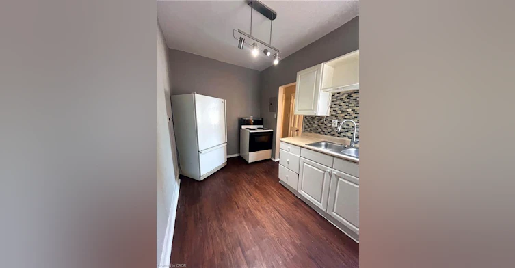 3-169 Wentworth Street N, Hamilton, ON, L8L 5V6 - 9