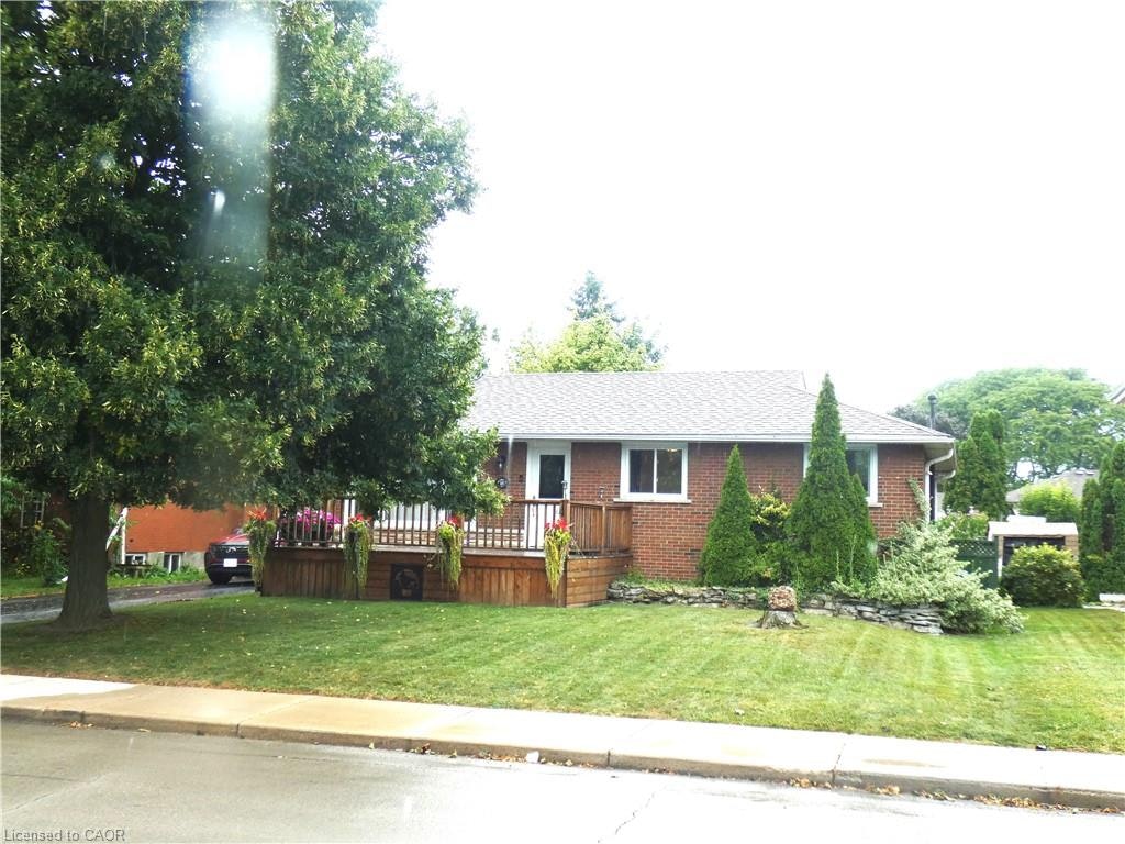 15 Collier Crescent, Hamilton, ON, L9C 3S7
