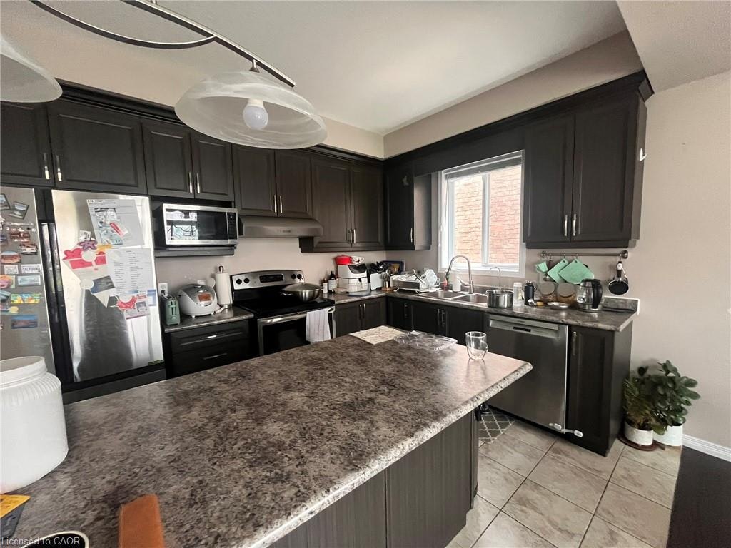 298 Buttonbush Street, Waterloo, ON, N2V 0B2 - 4