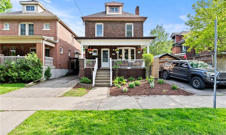 260 Stinson Crescent