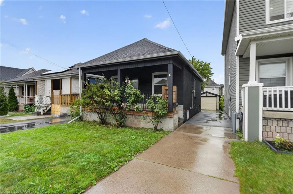11 Craigmiller Avenue, Hamilton, ON, L8L 3H9
