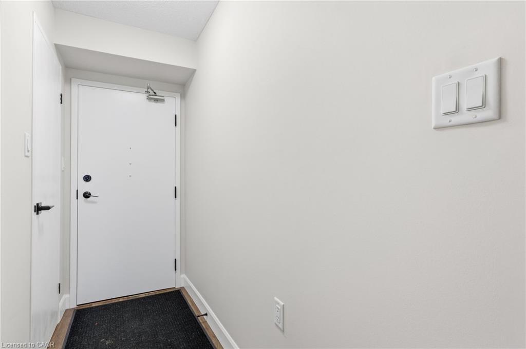 303-18 Mall Road, Hamilton, ON, L8V 4V4 - 7
