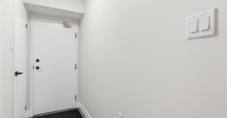 303-18 Mall Road, Hamilton, ON, L8V 4V4 - 7