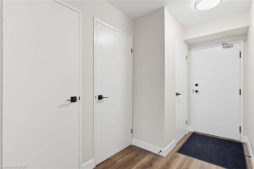 303-18 Mall Road, Hamilton, ON, L8V 4V4 - 6