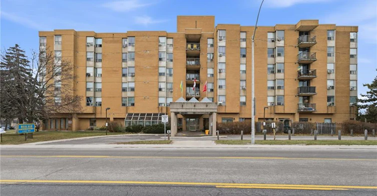 303-18 Mall Road, Hamilton, ON, L8V 4V4 - 2