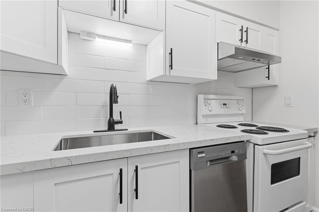 303-18 Mall Road, Hamilton, ON, L8V 4V4 - 13