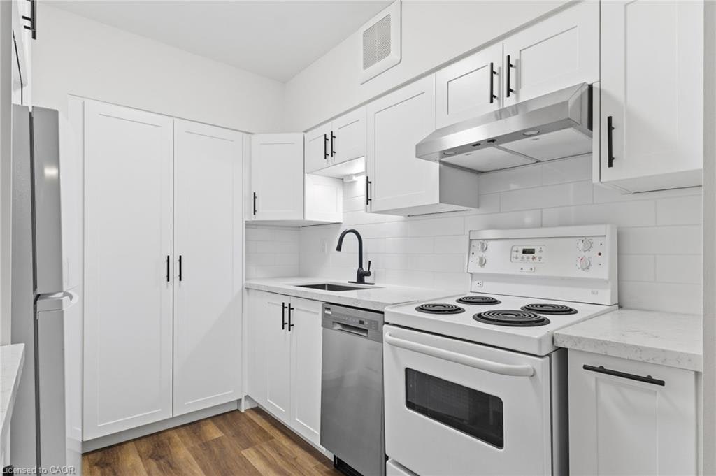 303-18 Mall Road, Hamilton, ON, L8V 4V4 - 10