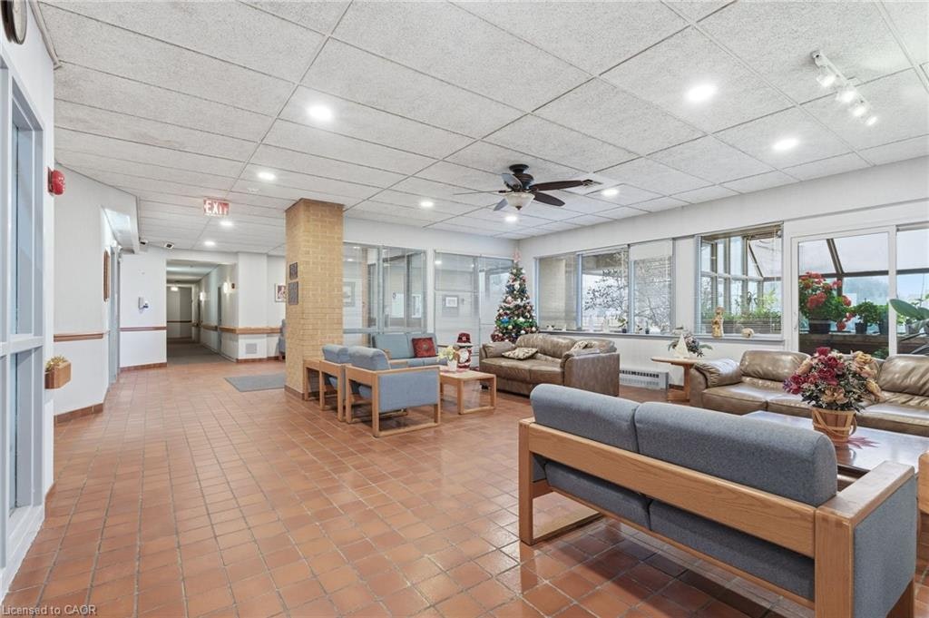 303-18 Mall Road, Hamilton, ON, L8V 4V4 - 4