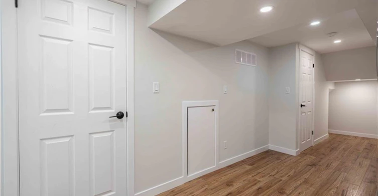 LOWER-204 Glow Avenue, Hamilton, ON, L8H 3W5 - 10