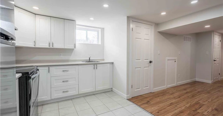 LOWER-204 Glow Avenue, Hamilton, ON, L8H 3W5 - 12