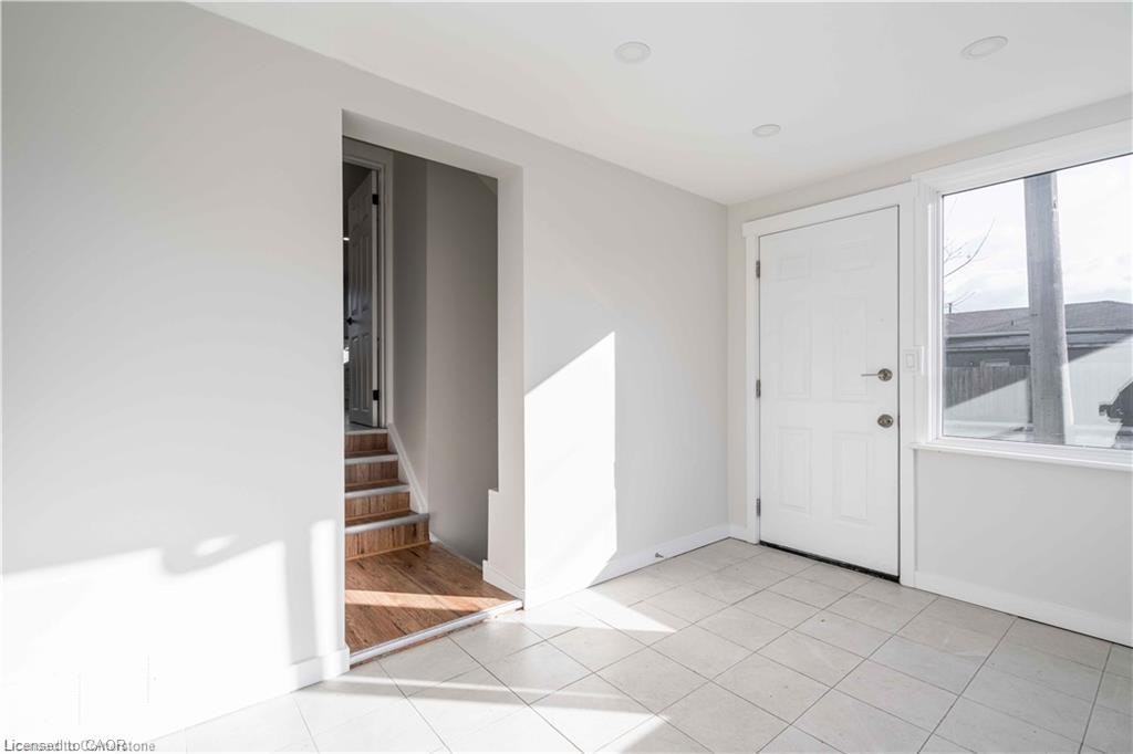 LOWER-204 Glow Avenue, Hamilton, ON, L8H 3W5 - 4