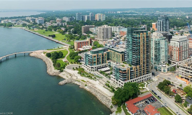 1802-2060 Lakeshore Road