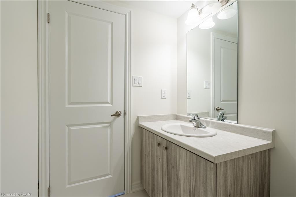 23 Dryden Lane, Hamilton, ON, L8H 0B6 - 26