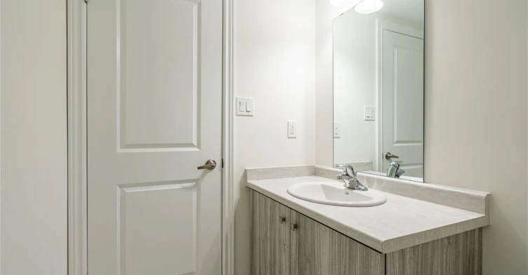 23 Dryden Lane, Hamilton, ON, L8H 0B6 - 26