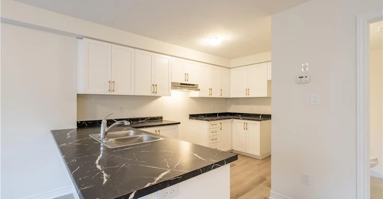 23 Dryden Lane, Hamilton, ON, L8H 0B6 - 21