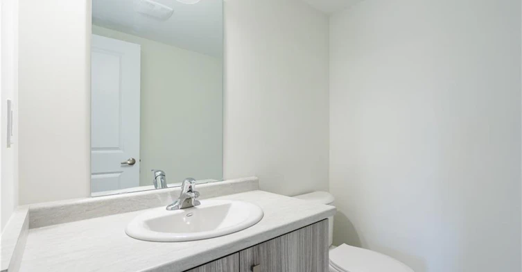 23 Dryden Lane, Hamilton, ON, L8H 0B6 - 25