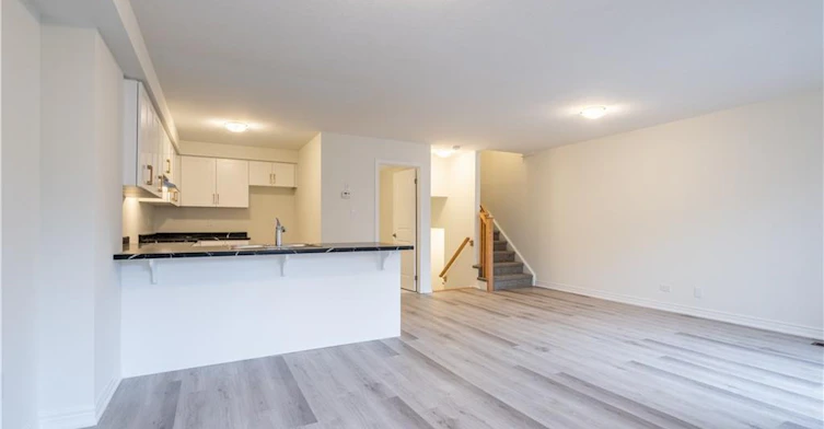 23 Dryden Lane, Hamilton, ON, L8H 0B6 - 18