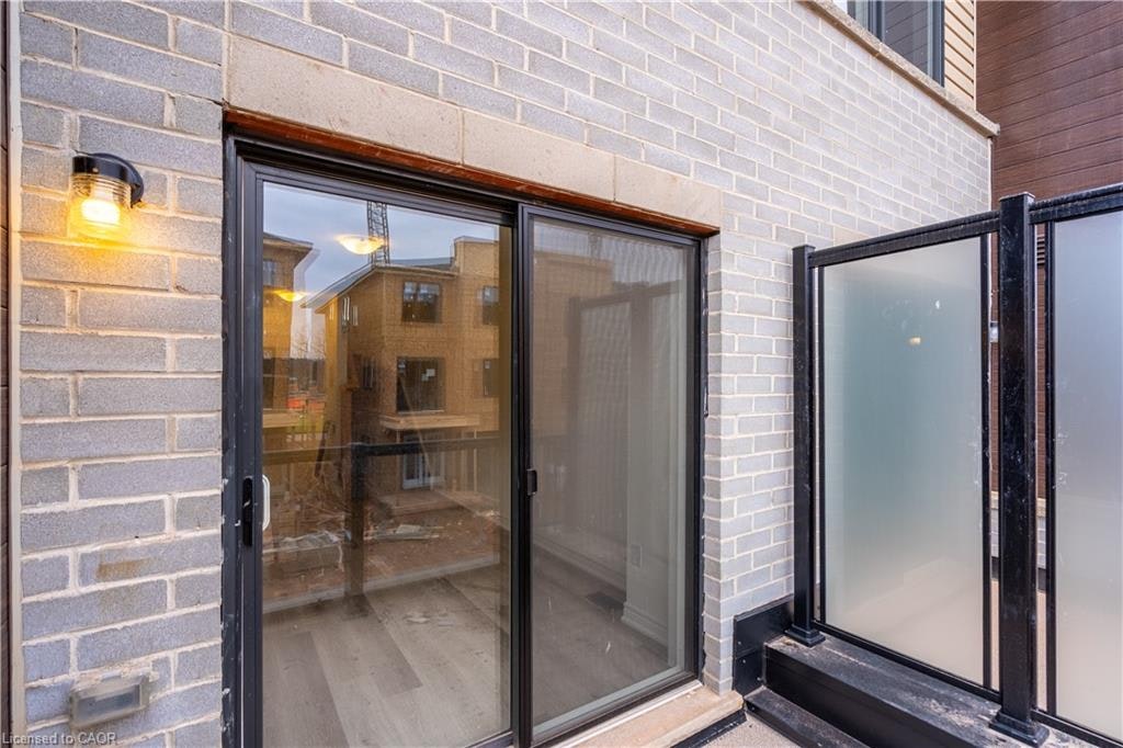23 Dryden Lane, Hamilton, ON, L8H 0B6 - 43