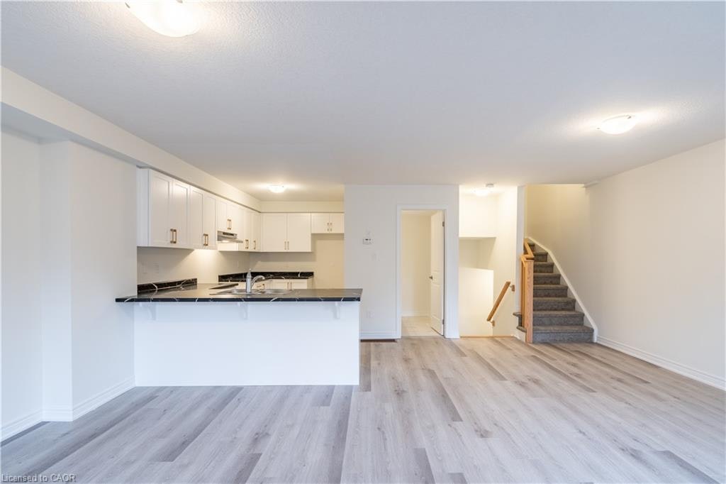 23 Dryden Lane, Hamilton, ON, L8H 0B6 - 19