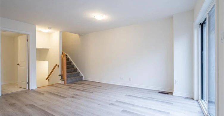 23 Dryden Lane, Hamilton, ON, L8H 0B6 - 14