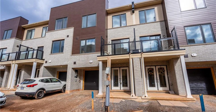 23 Dryden Lane, Hamilton, ON, L8H 0B6 - 3