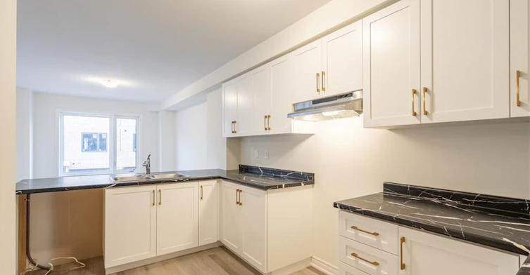 23 Dryden Lane, Hamilton, ON, L8H 0B6 - 24