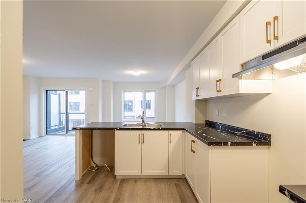23 Dryden Lane, Hamilton, ON, L8H 0B6 - 22