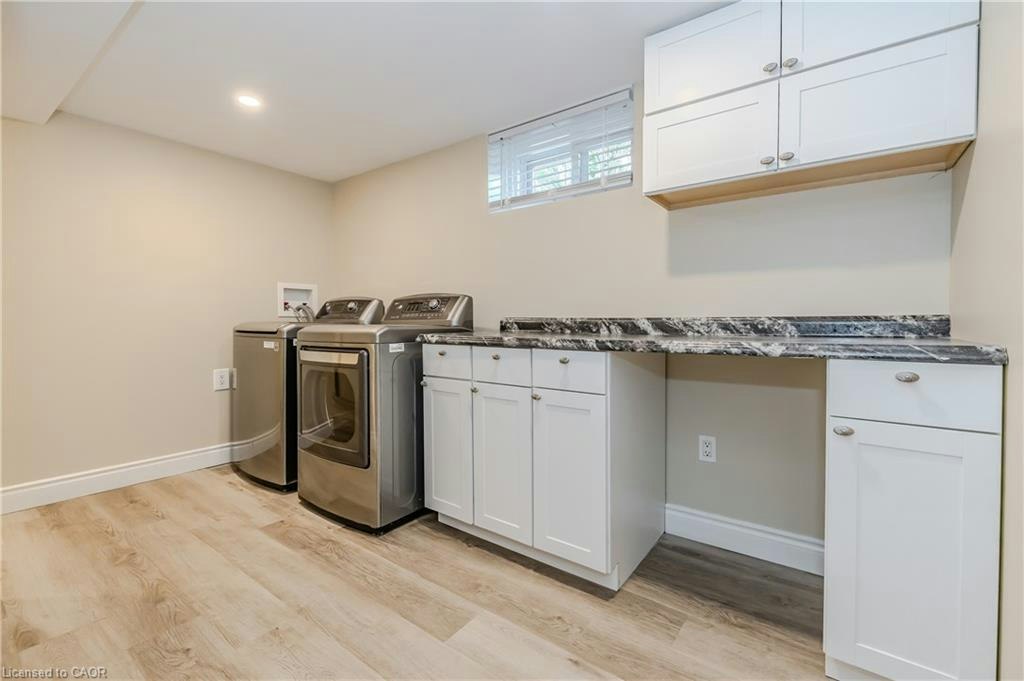 Lower-15 Edinburgh Road, Kitchener, ON, N2B 1M4 - 9