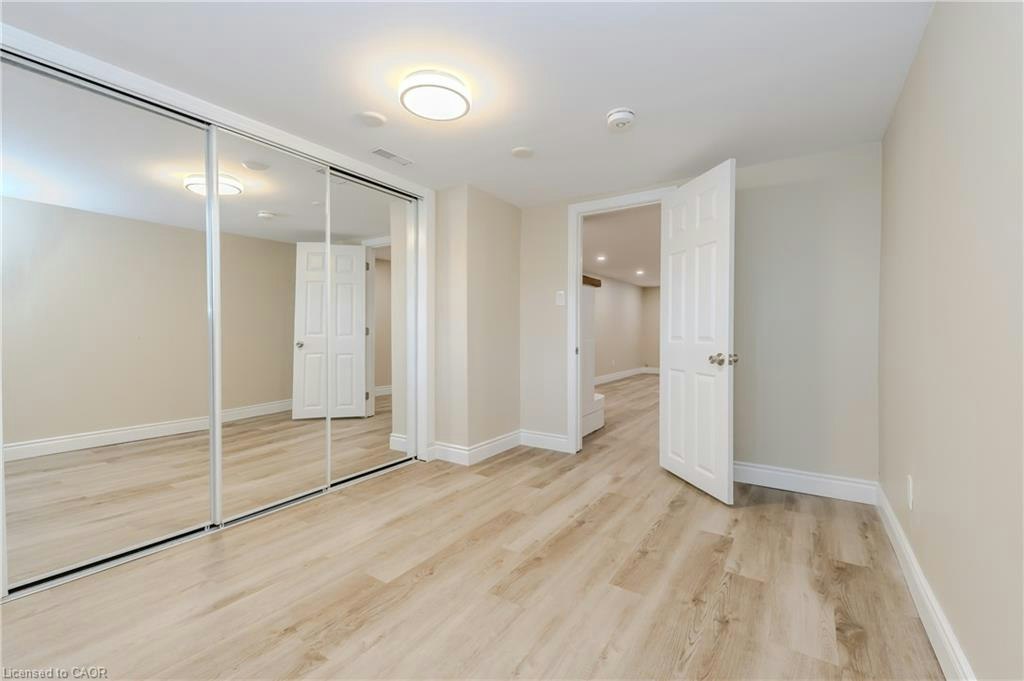 Lower-15 Edinburgh Road, Kitchener, ON, N2B 1M4 - 7