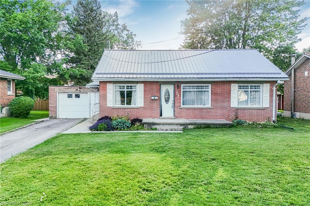 24 Park Street, Aylmer, ON, N5H 2P3