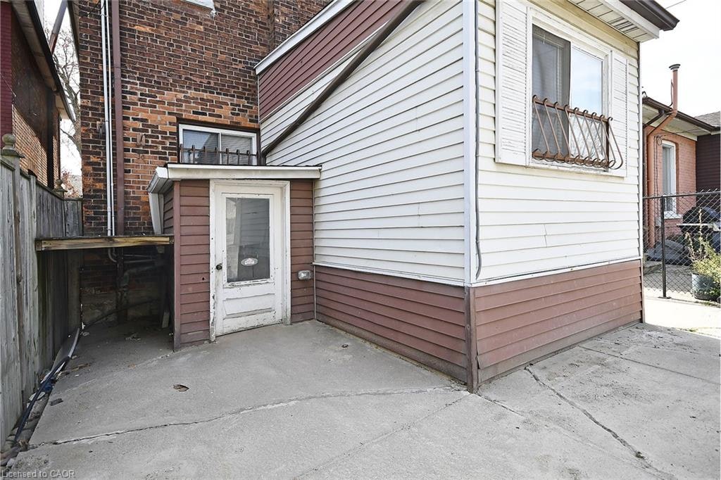 Lower-47 Emerald Street N, Hamilton, ON, L8L 5K2 - 2