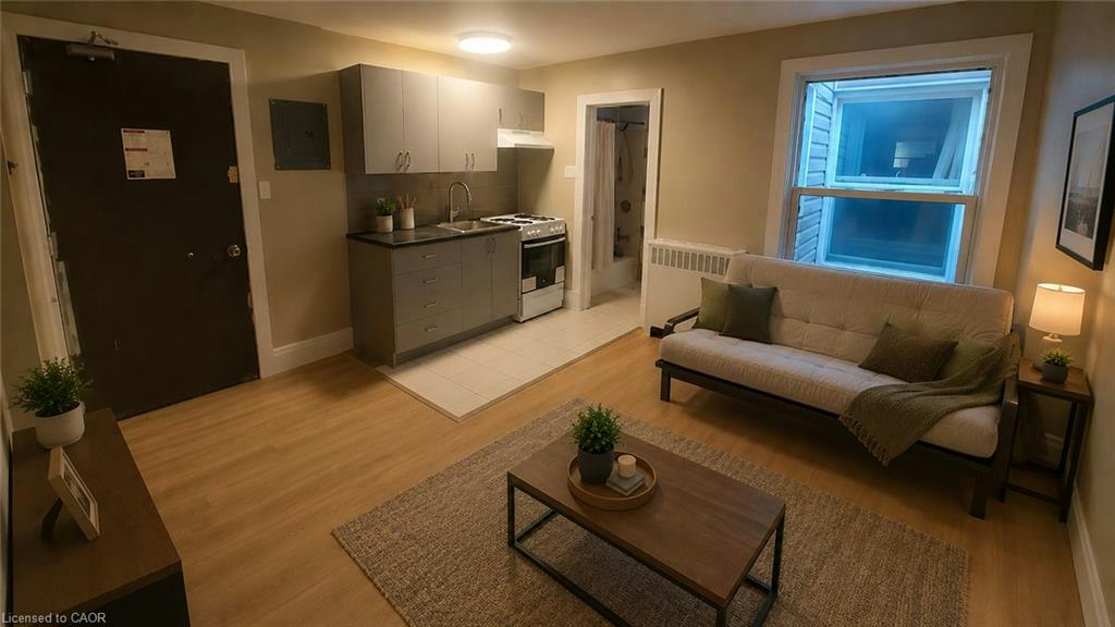 4-181 King Street E, Kitchener, ON, N2G 2K8