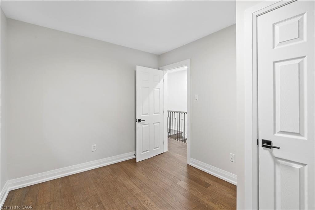 Upper-23 Somerset Avenue, Hamilton, ON, L8L 2L4 - 15