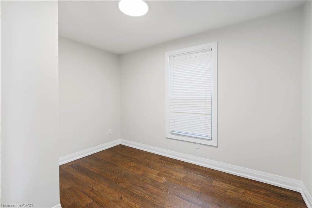 Upper-23 Somerset Avenue, Hamilton, ON, L8L 2L4 - 14