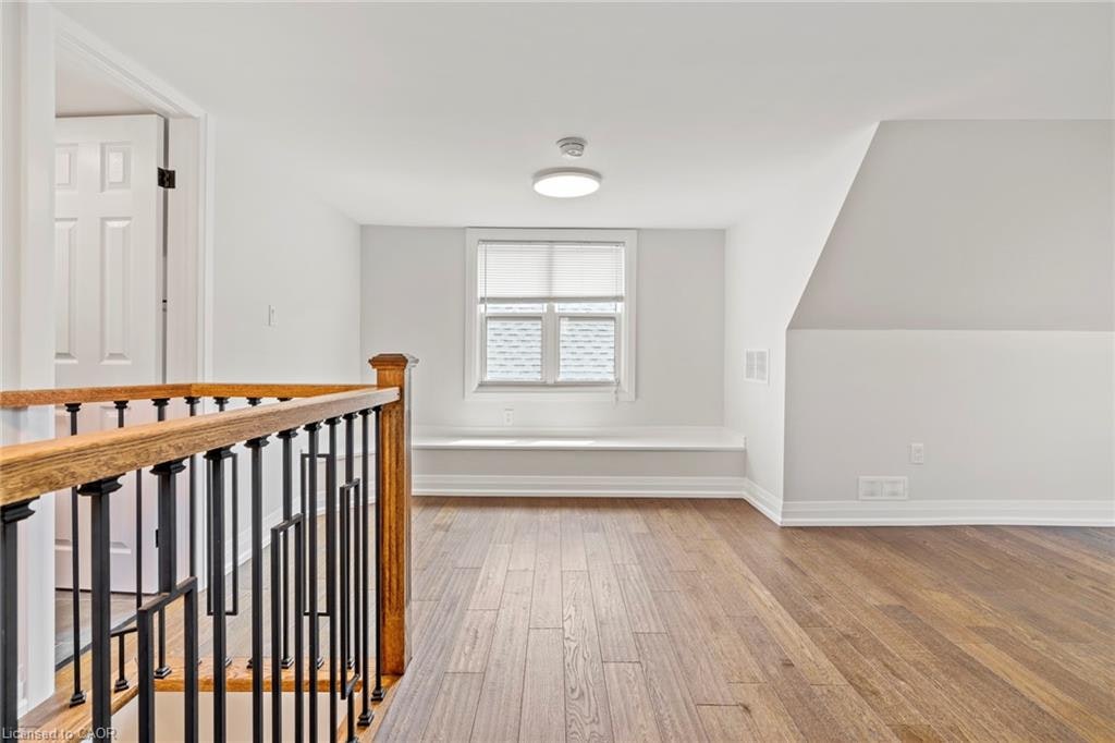 Upper-23 Somerset Avenue, Hamilton, ON, L8L 2L4 - 20