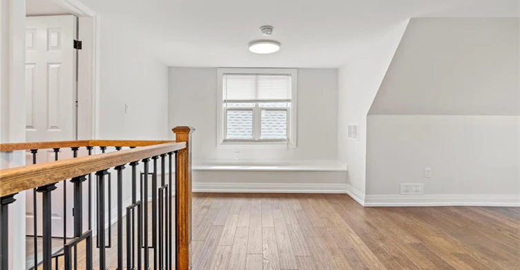 Upper-23 Somerset Avenue, Hamilton, ON, L8L 2L4 - 20