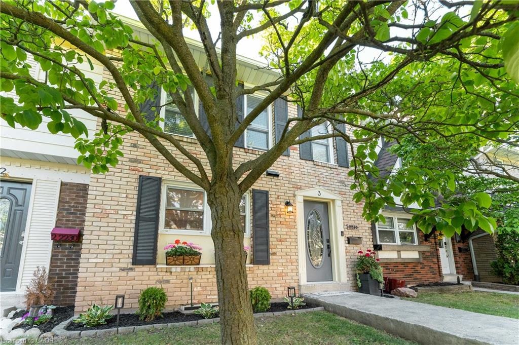 3-2230 Upper Middle Road, Burlington, ON, L7P 2Z9