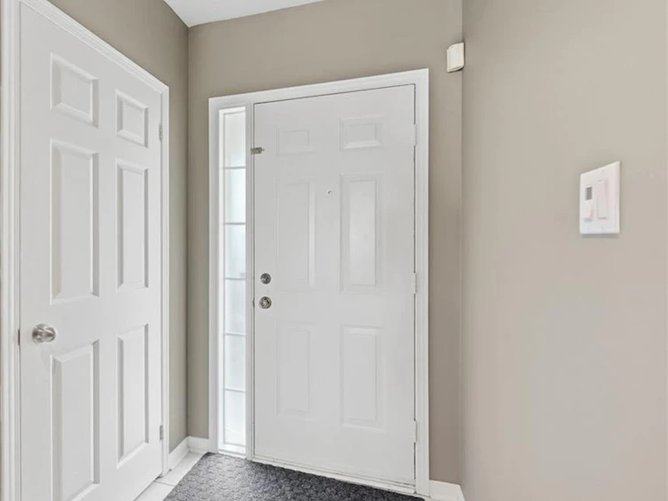 5213 Thornburn Drive, Burlington, ON, L7L 6R4 - 3